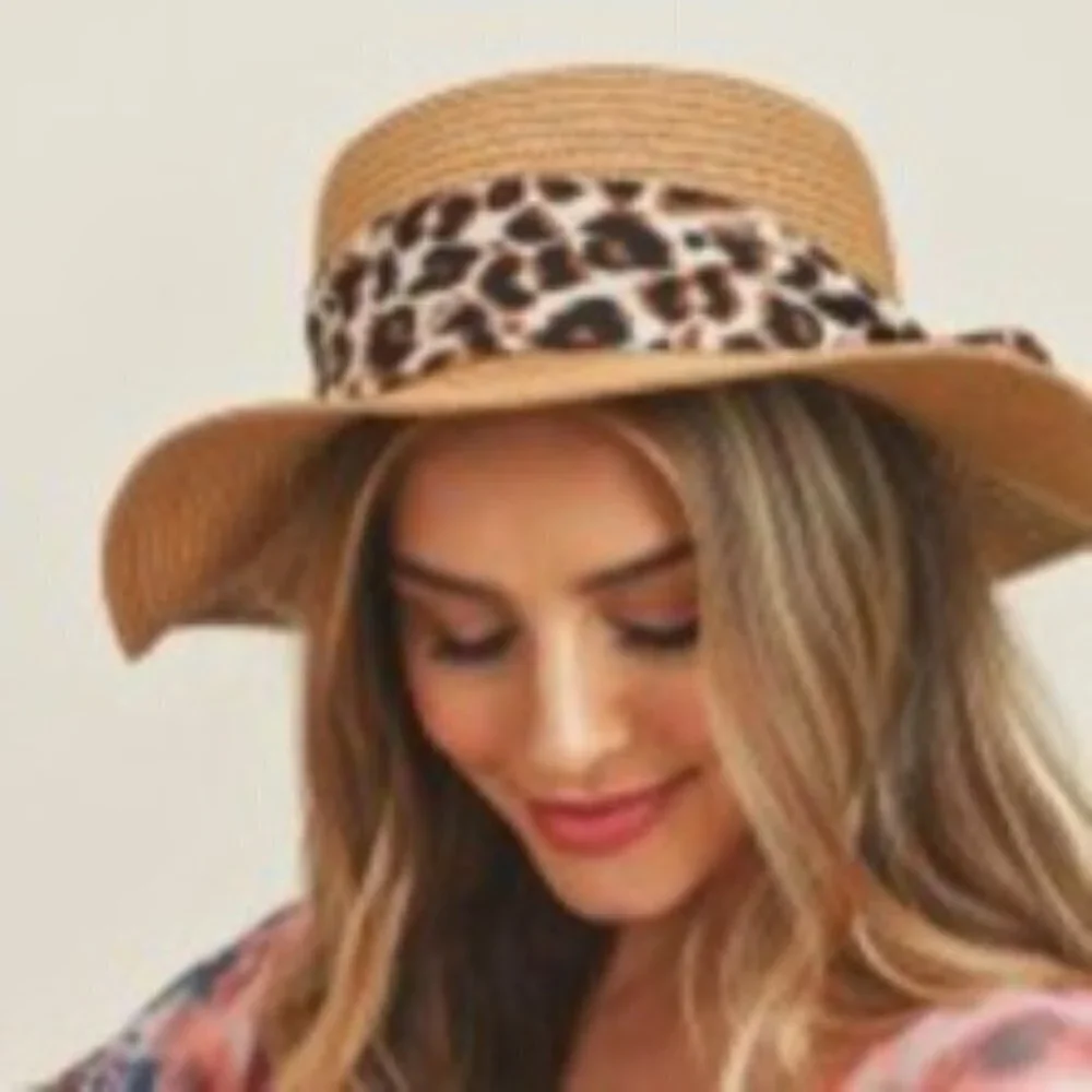 NWT Southern Pearls Wide Brim Sun Hat Featuring Animal Print Sash Tan - Picture 1 of 2